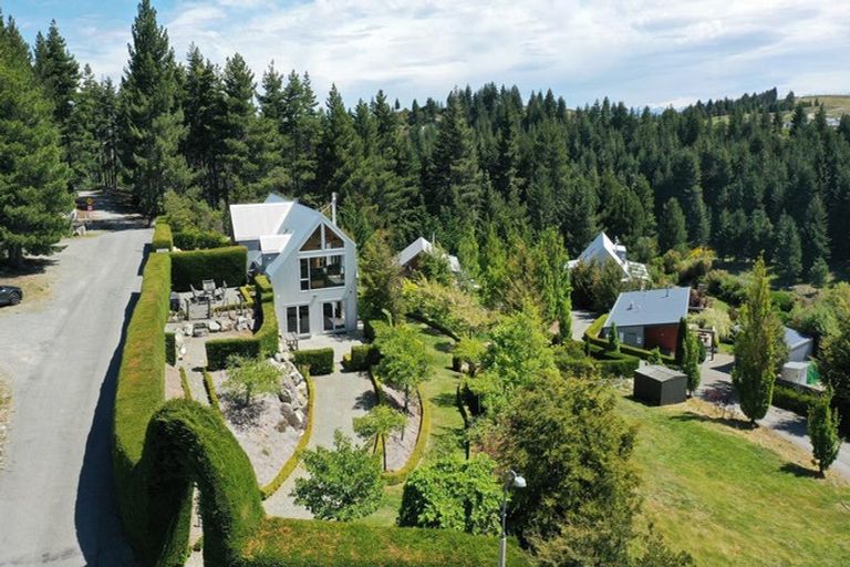 Photo of property in 20 Murray Place, Lake Tekapo, 7999