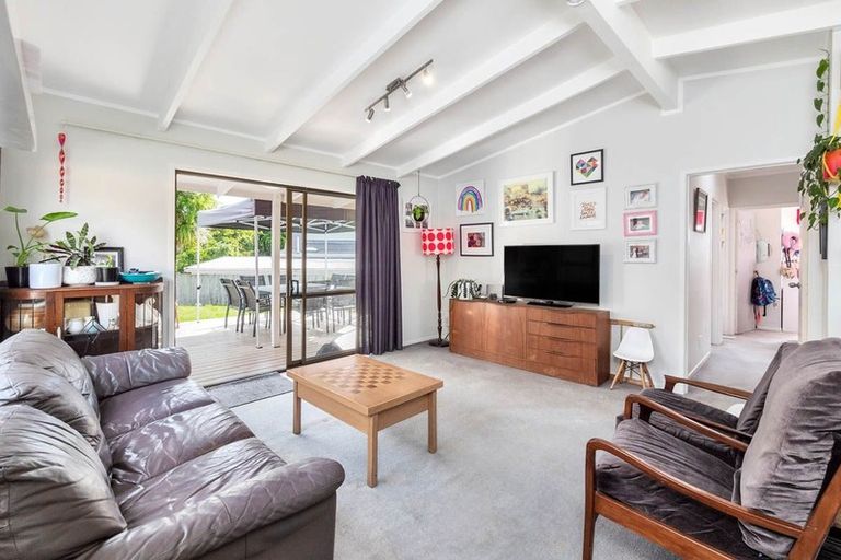 Photo of property in 1/9 Wilson Road, Glen Eden, Auckland, 0602