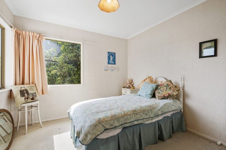 Photo of property in 75a Maupuia Road, Maupuia, Wellington, 6022