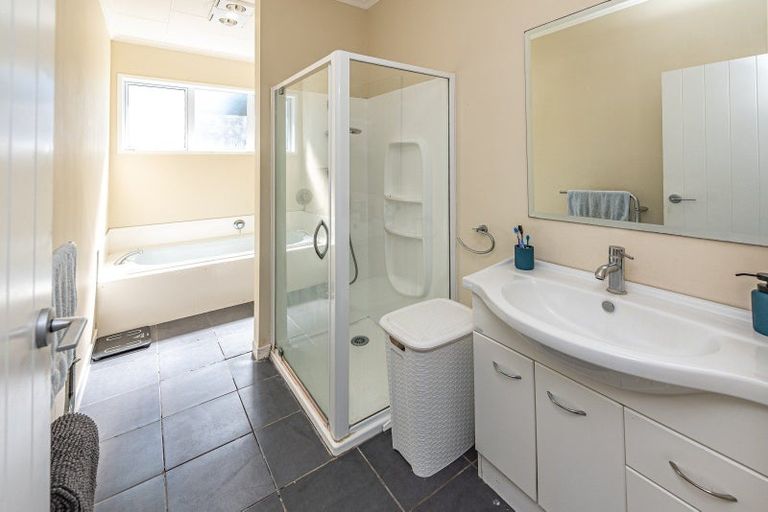 Photo of property in 10 Burton Avenue, Whanganui East, Whanganui, 4500