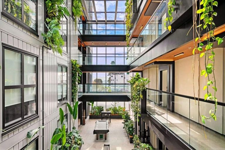 Photo of property in The Victor, 112/4 Bute Road, Browns Bay, Auckland, 0630