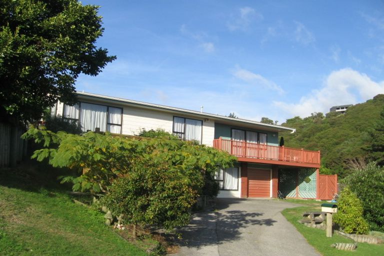 Photo of property in 6 Bosun Terrace, Whitby, Porirua, 5024