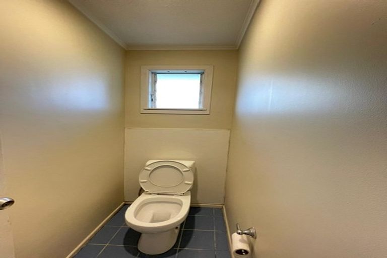 Photo of property in 100 Marne Road, Papakura, 2110