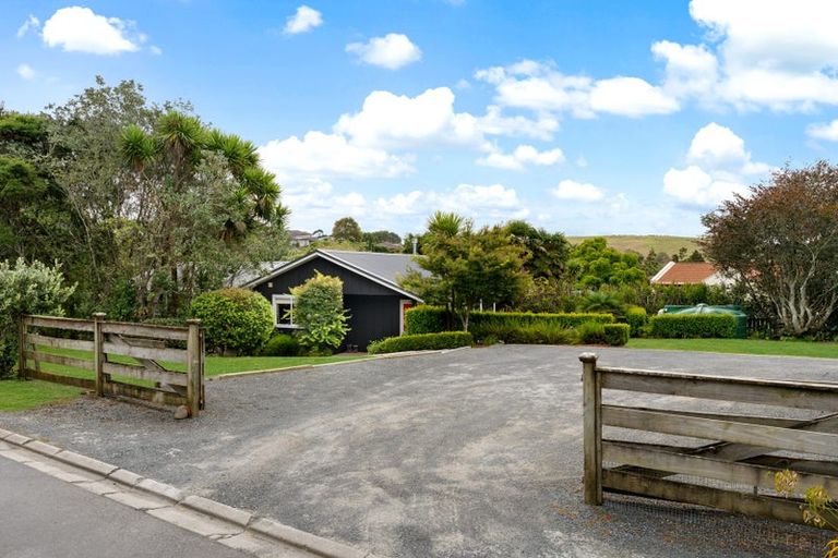 Photo of property in 22 Denehurst Drive, Waimauku, 0812