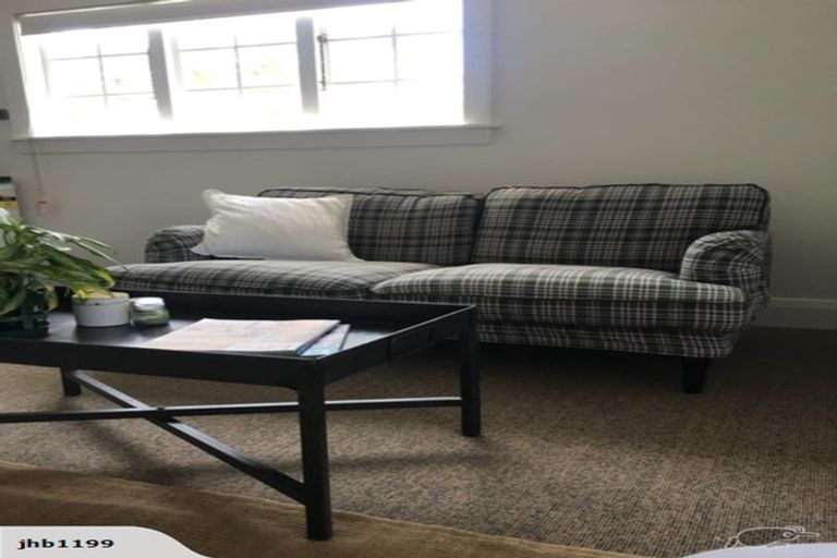 Photo of property in 81 Main Road, Redcliffs, Christchurch, 8081