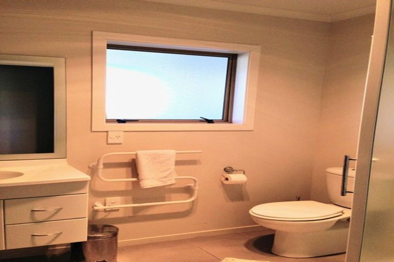 Photo of property in 37/64 Kawaha Point Road, Kawaha Point, Rotorua, 3010