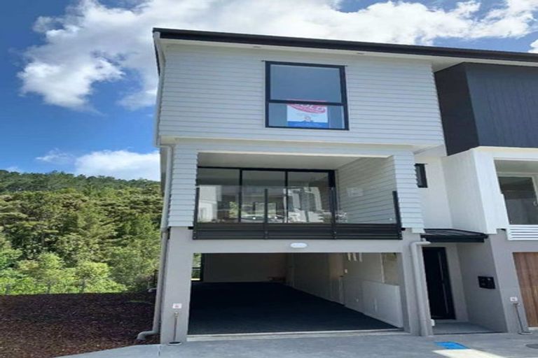 Photo of property in 66 Makamaka Lane, Albany Heights, Auckland, 0632