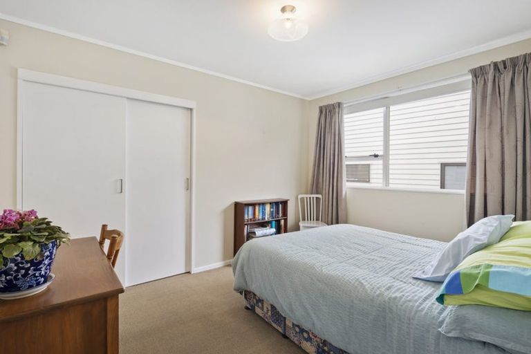 Photo of property in 1/10 Camrose Grove, Kingston, Wellington, 6021