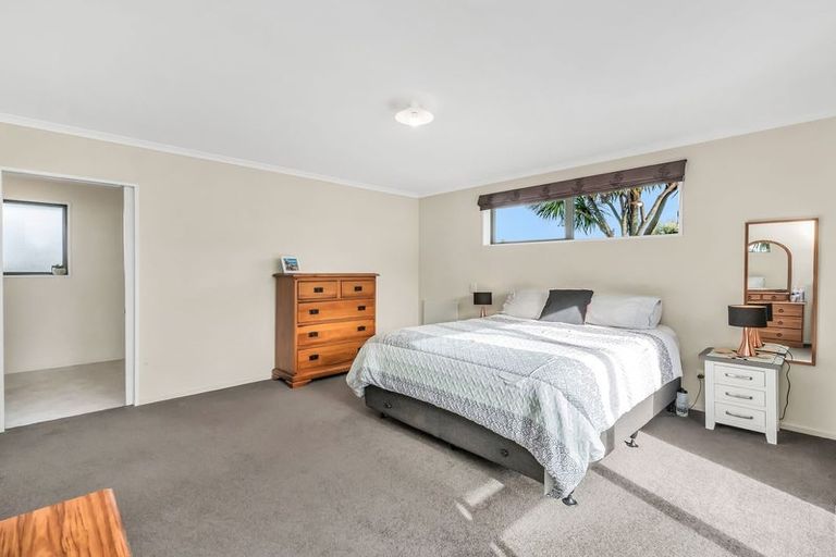 Photo of property in 16 Stanwood Grove, Darfield, 7510