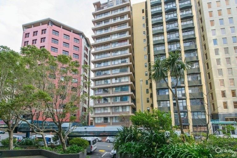 Photo of property in Terrace Tower Apartments, 3f/126 The Terrace, Wellington Central, Wellington, 6011