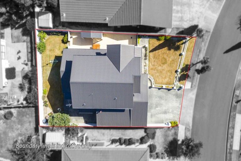 Photo of property in 16 Comeskey Grove, Elderslea, Upper Hutt, 5018