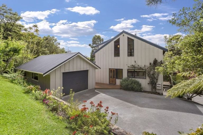 Photo of property in 961 Sandspit Road, Sandspit, Warkworth, 0982