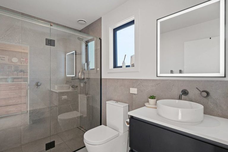 Photo of property in 19 Grain Close, Jacks Point, 9371