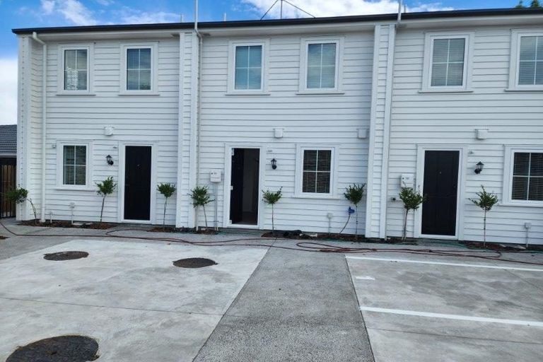 Photo of property in 4/40 New Brighton Road, Shirley, Christchurch, 8061