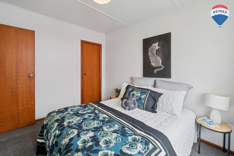 Photo of property in 87a Main Road, Wainuiomata, Lower Hutt, 5014