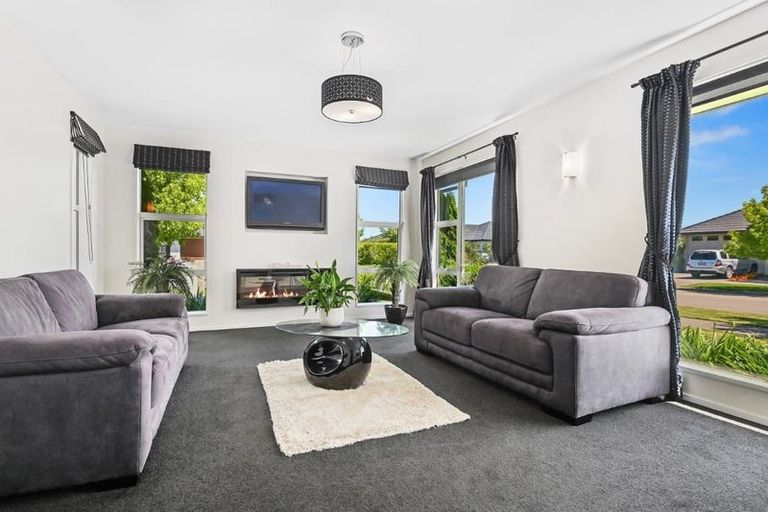 Photo of property in 18 Taiore Crescent, Marshland, Christchurch, 8083