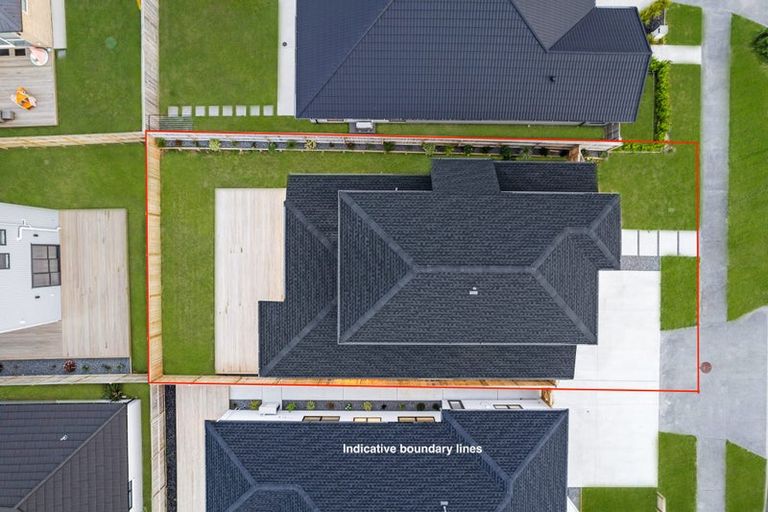 Photo of property in 30 Korowhiti Road, Clarks Beach, 2122