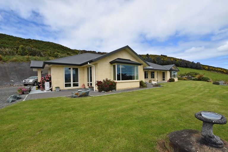 Photo of property in 417 Orepuki Riverton Highway, Longwood, Riverton, 9881