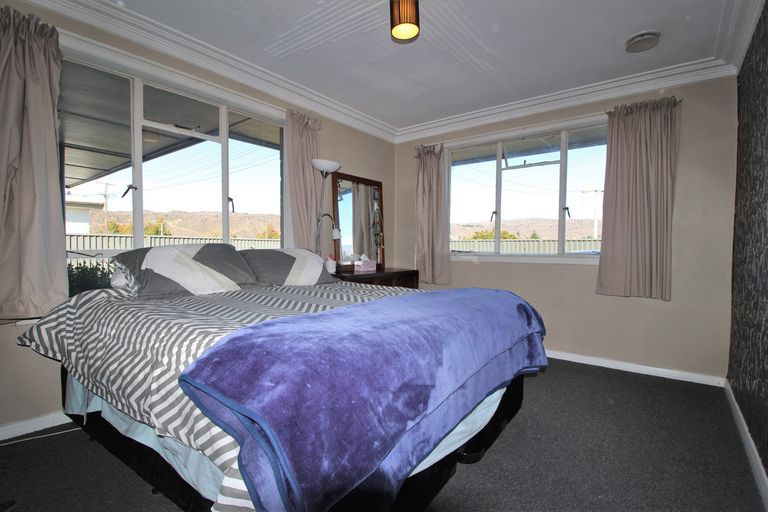 Photo of property in 27 Royal Terrace, Alexandra, 9320