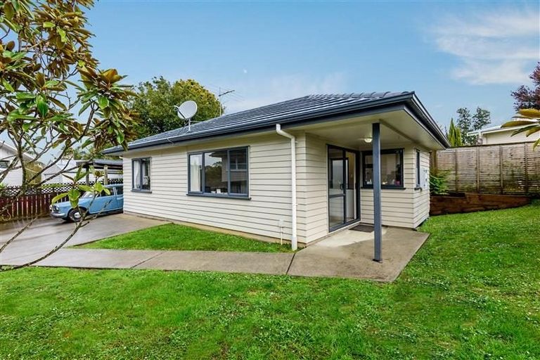 Photo of property in 3a Blyton Lane, Pakuranga Heights, Auckland, 2010