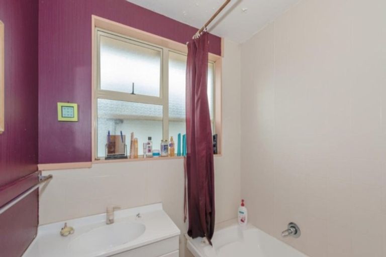 Photo of property in 87 Massey Street, Frankton, Hamilton, 3204