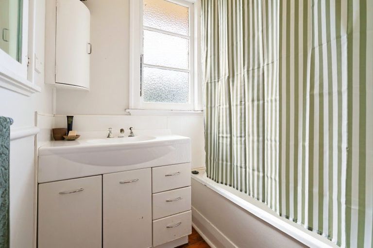 Photo of property in 4c Third Avenue, Avenues, Whangarei, 0110