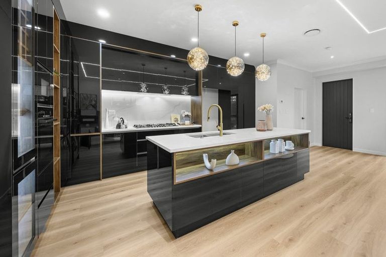 Photo of property in 39 Park Green Avenue, Rosehill, Papakura, 2113