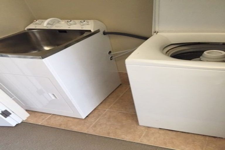 Photo of property in 24/11 Carlos Drive, Flat Bush, Auckland, 2016