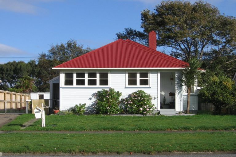 Photo of property in 1241 High Street, Taita, Lower Hutt, 5011