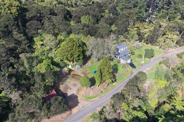 Photo of property in 761 Driving Creek Road, Coromandel, 3583