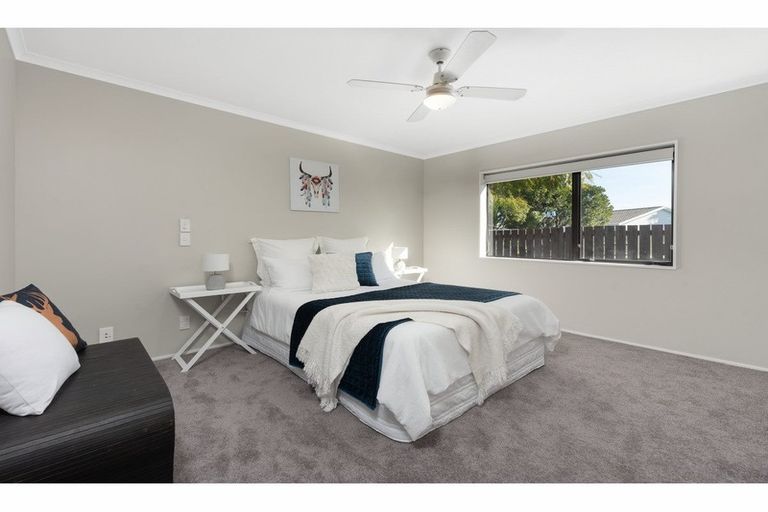 Photo of property in 5 Ngamotu Place, Mount Maunganui, 3116