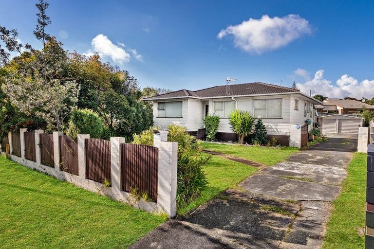 Photo of property in 121 Sunnynook Road, Forrest Hill, Auckland, 0620