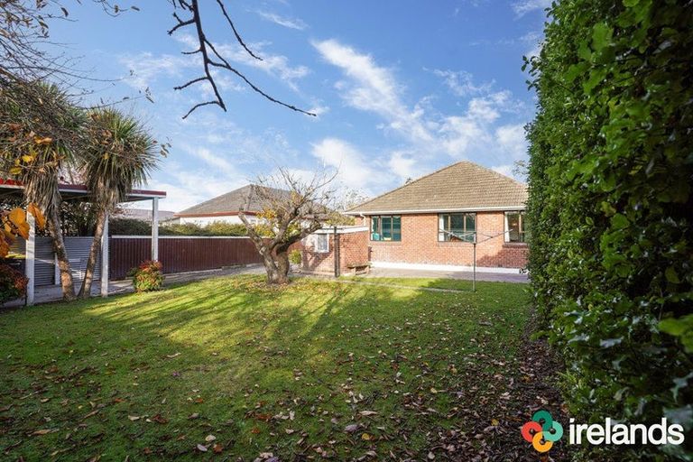 Photo of property in 15 Dunarnan Street, Avonside, Christchurch, 8061