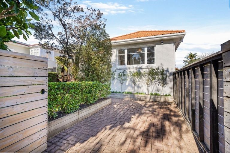 Photo of property in 3 William Denny Avenue, Westmere, Auckland, 1022
