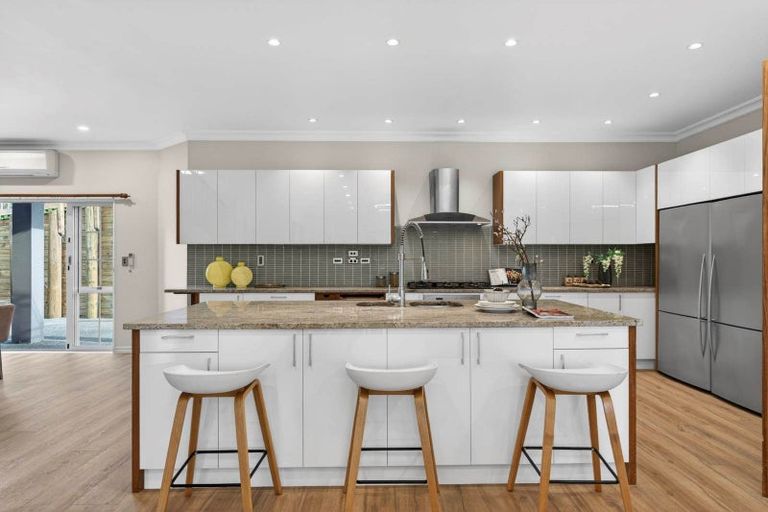 Photo of property in 38c Wicklam Lane, Greenhithe, Auckland, 0632