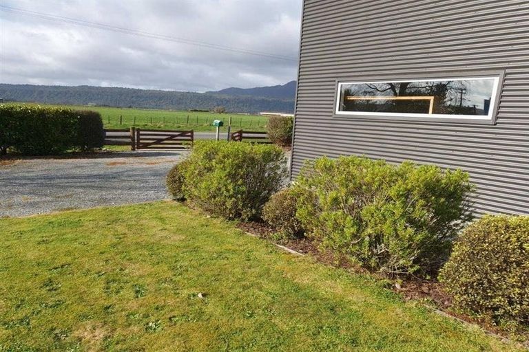 Photo of property in 8 Upper Kokatahi Road, Kokatahi, Hokitika, 7881