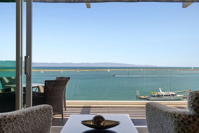 Photo of property in Quay Apartments Tower 2, 208/283 Wakefield Quay, Stepneyville, Nelson, 7010