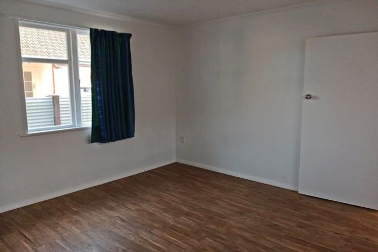 Photo of property in 47 Crewe Crescent, Hokowhitu, Palmerston North, 4410