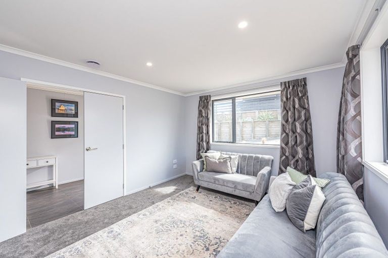 Photo of property in 23 Golf Vue Place, Castlecliff, Whanganui, 4501