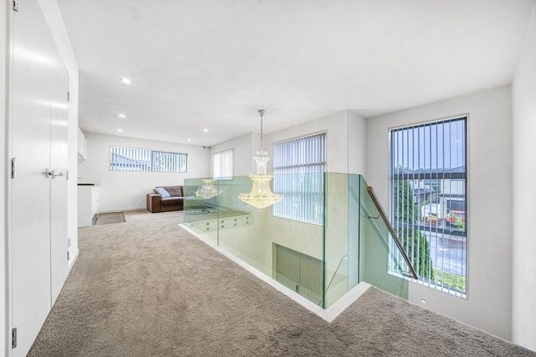 Photo of property in 8 Moville Drive, Flat Bush, Auckland, 2019