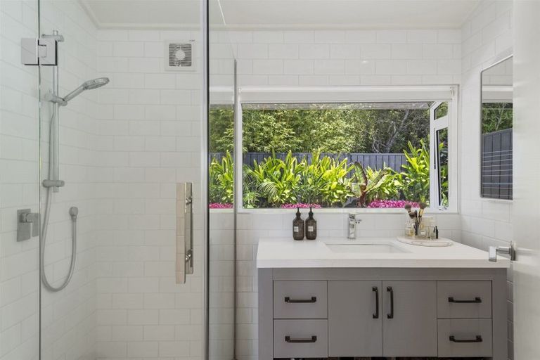 Photo of property in 1/79 Park Rise, Campbells Bay, Auckland, 0630