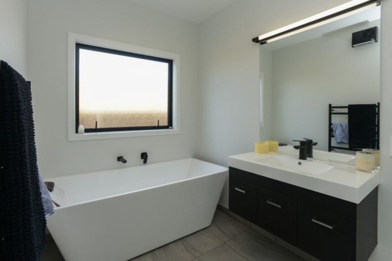 Photo of property in 9c Bowling Road, Greenmeadows, Napier, 4112