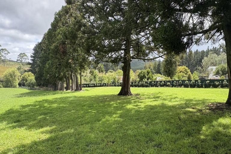 Photo of property in 713 Ararimu Valley Road, Helensville, 0882