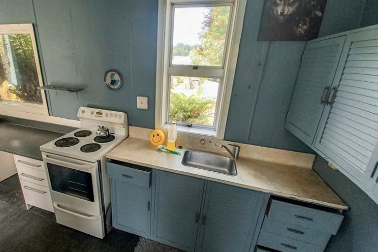 Photo of property in 14 Half Mile Road, Tuatapere, 9620