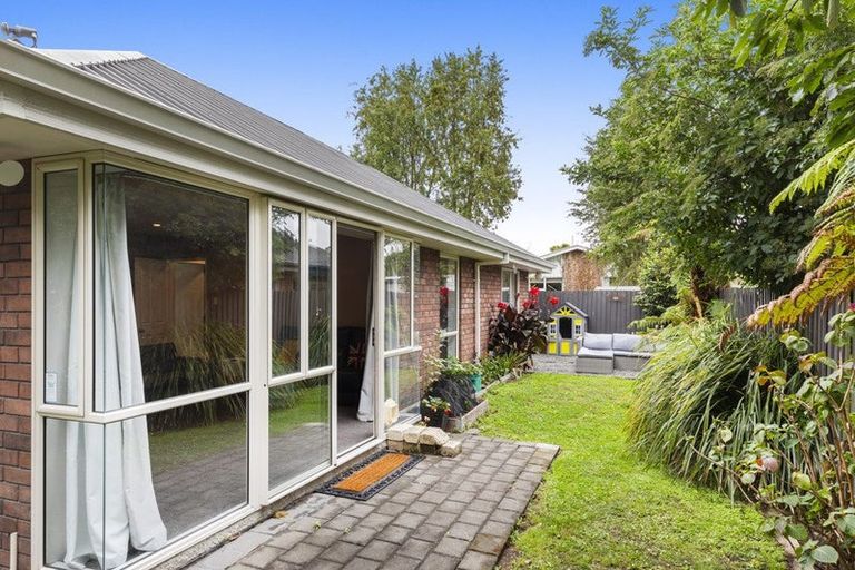 Photo of property in 3/41b Laurence Street, Waltham, Christchurch, 8011