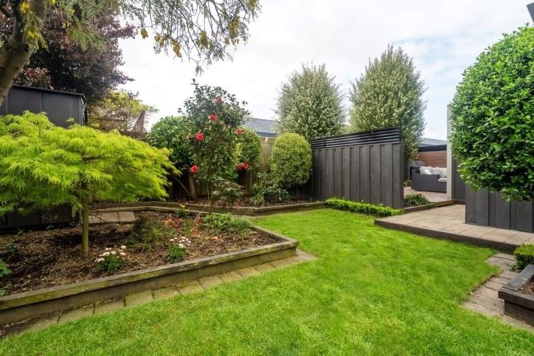 Photo of property in 5 Exton Street, Redwood, Christchurch, 8051