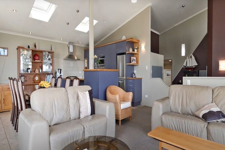 Photo of property in 12 Hazelnut Way, Bellevue, Tauranga, 3110