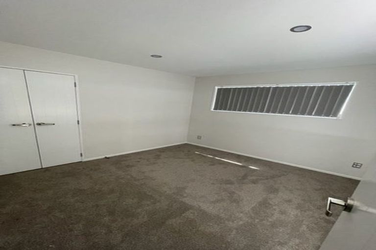 Photo of property in 74c Thompson Terrace, Manurewa, Auckland, 2102