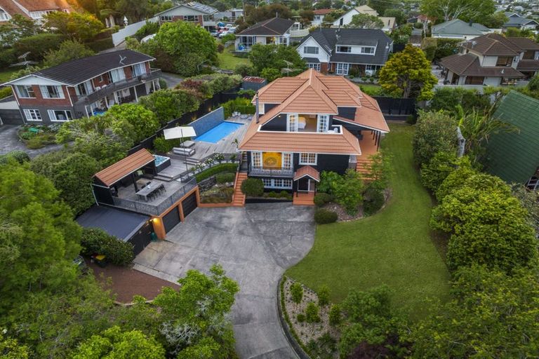 Photo of property in 16 Fenton Terrace, Cockle Bay, Auckland, 2014