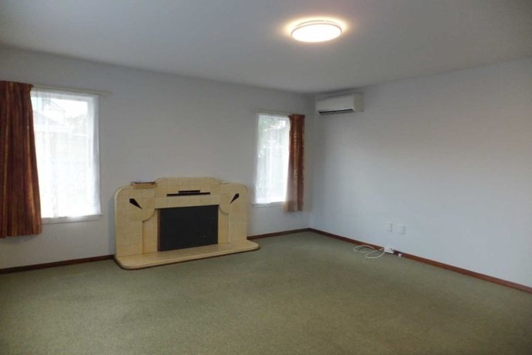 Photo of property in 120 Hamilton Avenue, Ilam, Christchurch, 8041
